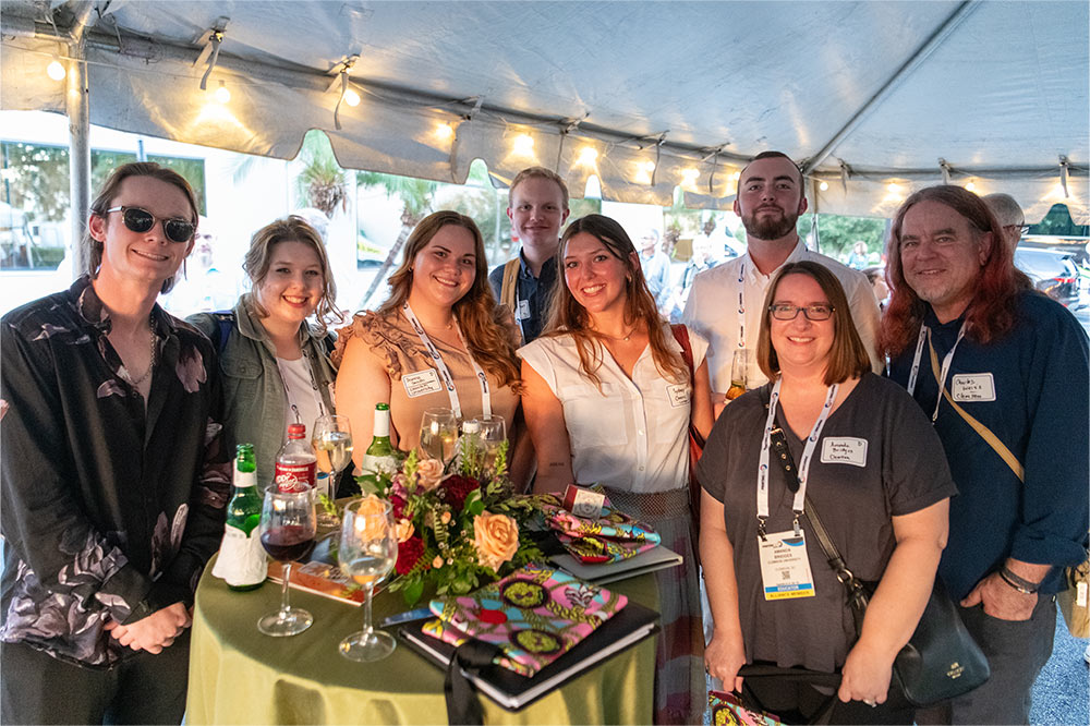 A crowd that values personalization!